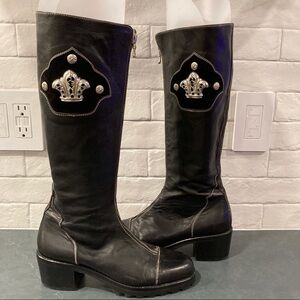 CHUCKIES sz 6 black leather tall boots silver crown emblem